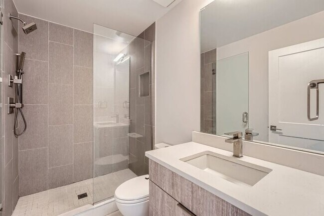 Building Photo - Luxurious 3br/3ba in RiNo + ROOFTOP PATIO!