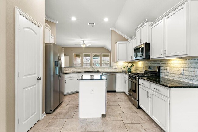 Building Photo - 31225 Liberty Knoll Ln