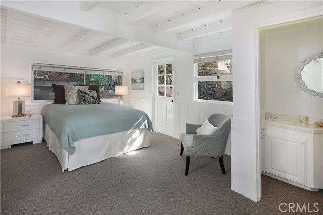 Building Photo - 2856 Rounsevel Terrace