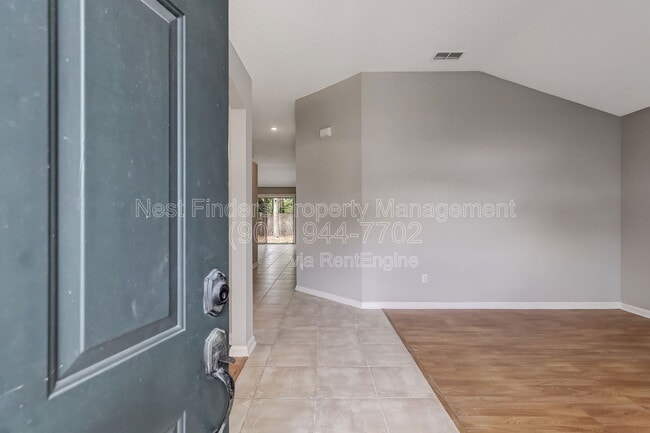 Building Photo - 9642 Pritmore Rd E