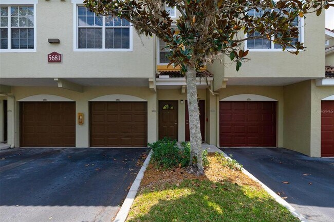 Building Photo - 5681 Bentgrass Dr