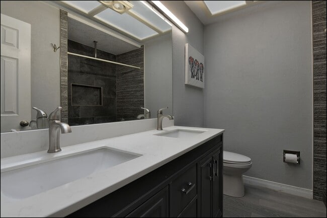 Building Photo - Coming Soon!