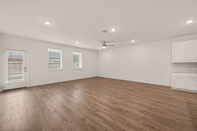 Building Photo - 3539 Shearwater St