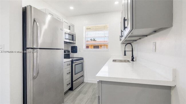 Primary Photo - 14980 NE 5th Ct