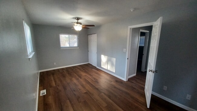 Building Photo - 1836 Engle