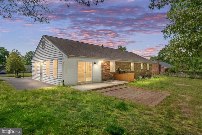 Building Photo - 227 N Randolph Rd