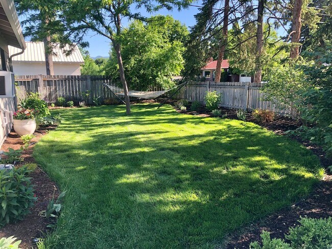 Building Photo - Charming 3 Bed, 2 Bath Craftsman in Missoula’s Coveted University Area