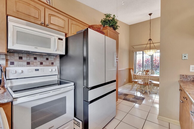 Building Photo - 5760 Piping Rock Dr