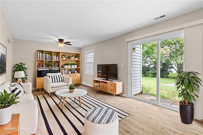 Building Photo - 2008 Fawnwood Common