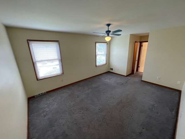 Building Photo - Spacious Home Ready to Rent! Don’t Miss Out!