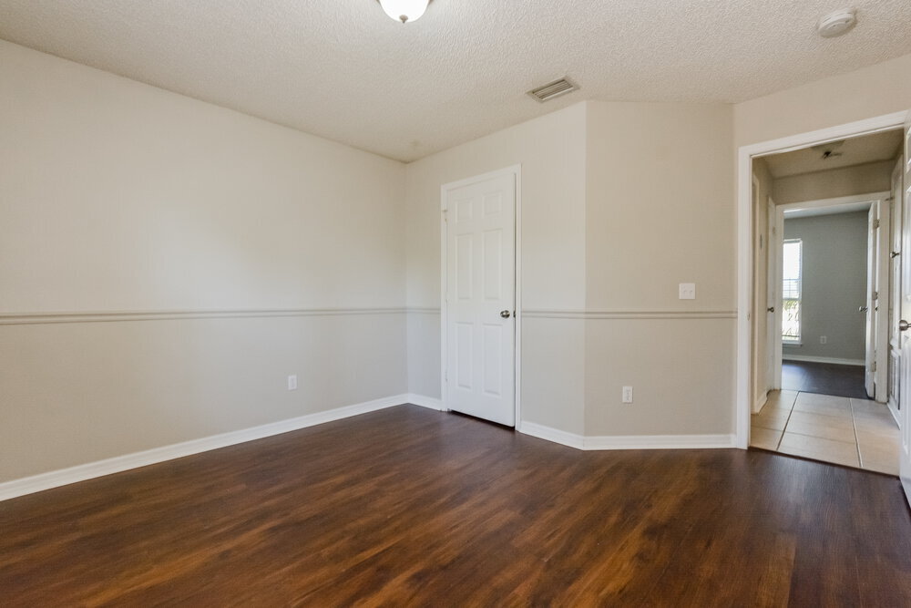 Building Photo - 2119 Dumas Dr