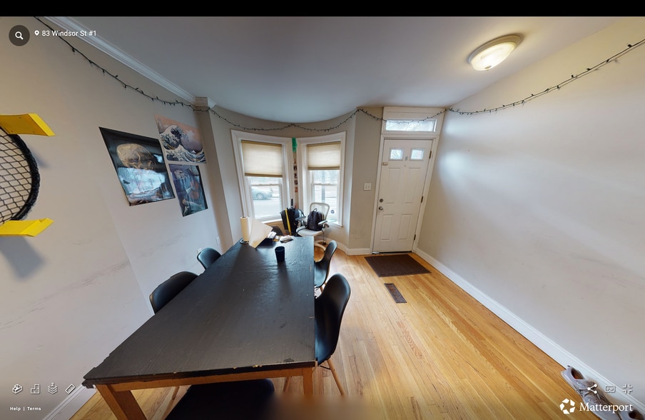 Building Photo - 83 Windsor St