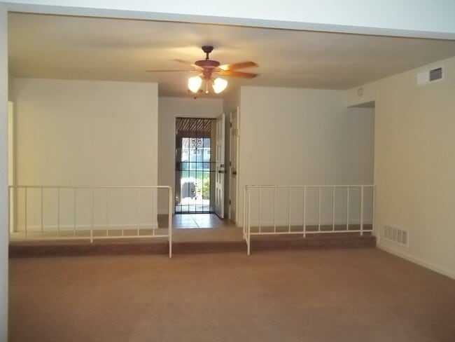 Building Photo - Spacious home recently remodeled, newer appliances & more. Lots of room!