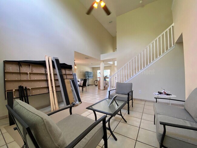 Building Photo - 4417 Waterside Pointe Cir