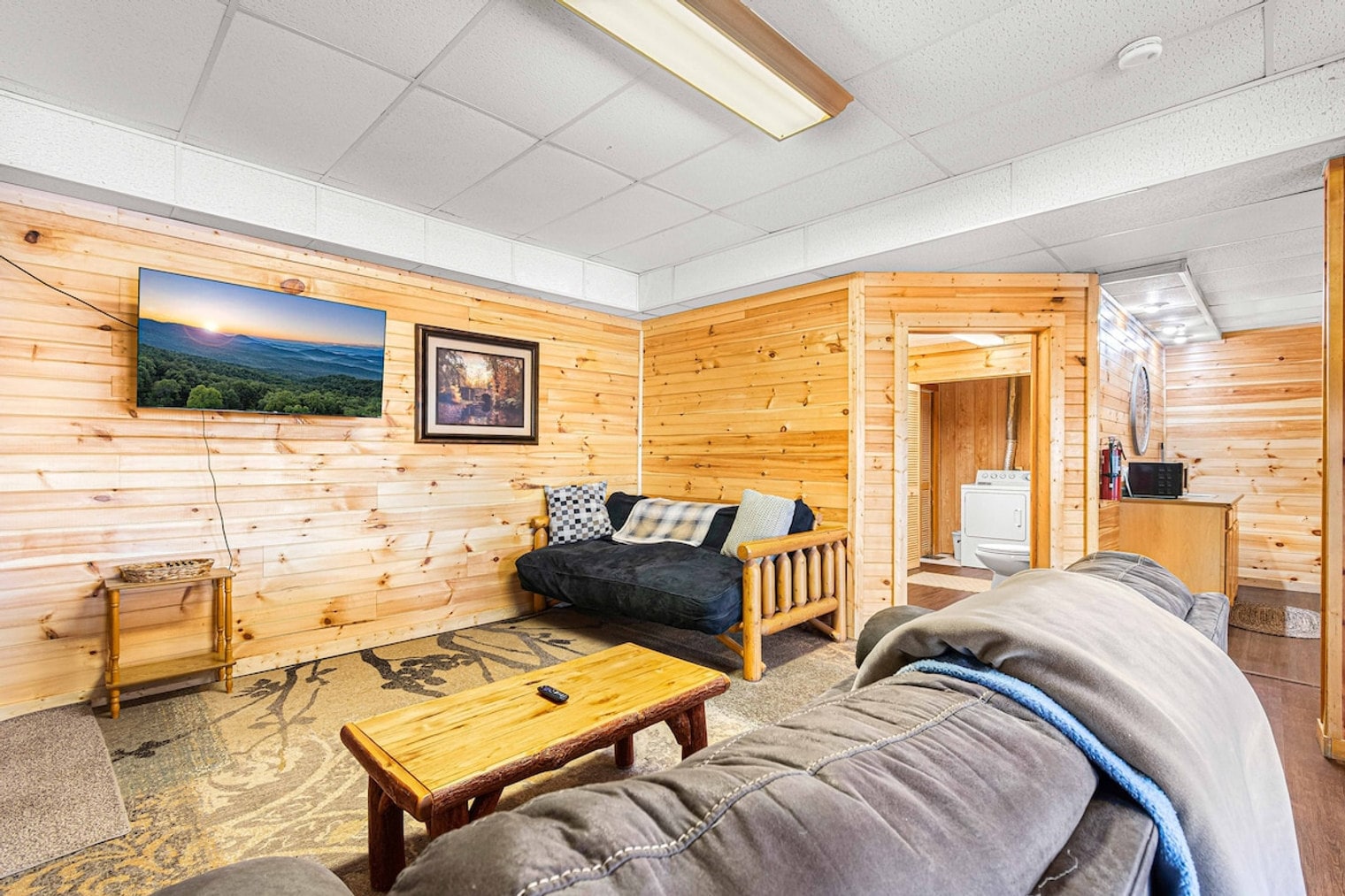 Building Photo - 1815 Silver Poplar Ln
