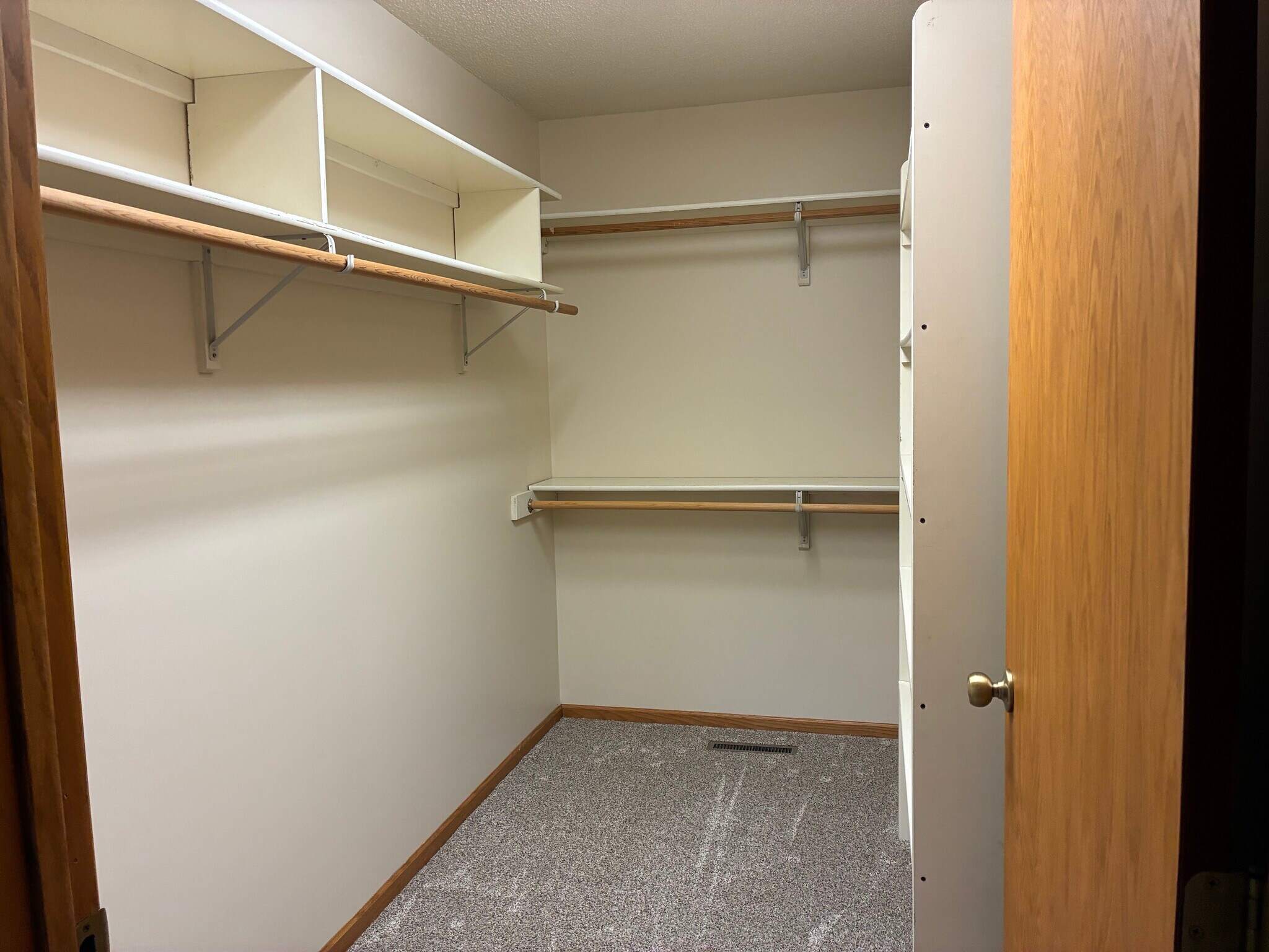 Building Photo - 1103 4th St NW