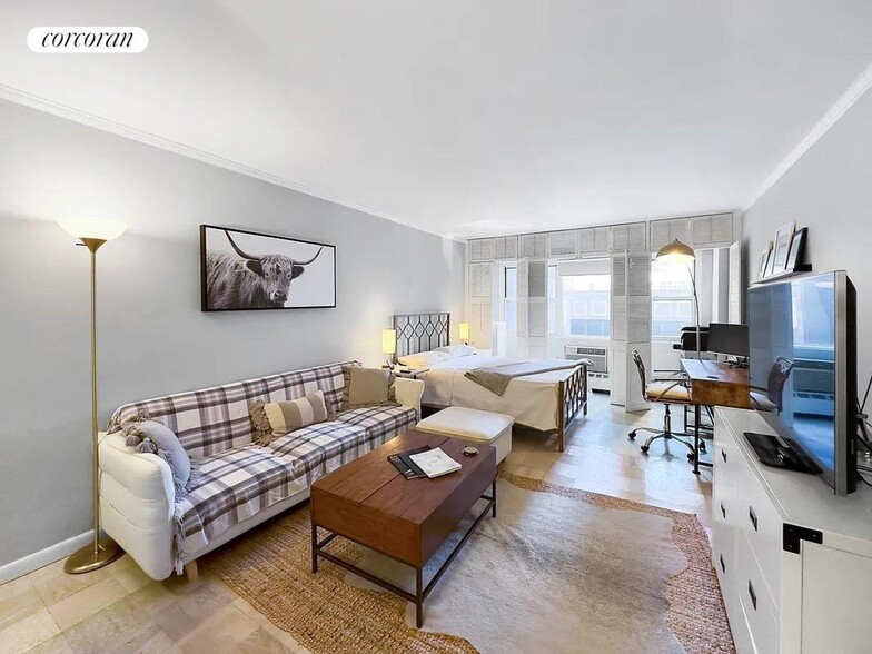 Primary Photo - 153 E 57th St