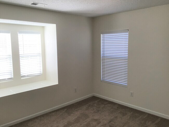 Building Photo - 209 Ranlo Avenue