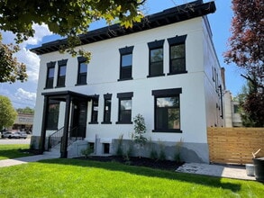 Building Photo - Downtown SLC 1-Bed — Walkable, No Car Needed