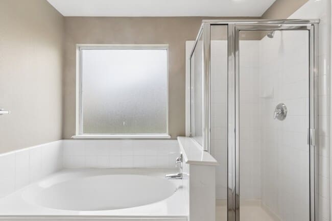 Building Photo - 17806 June Forest Dr