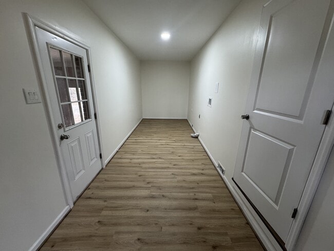 Building Photo - 5332 Hicone Rd