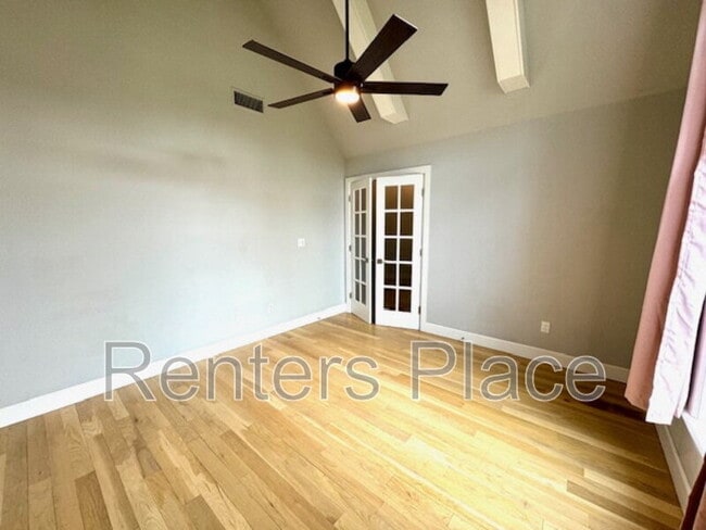Building Photo - 816 N 89th St
