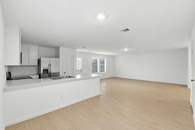 Building Photo - 15227 Abella Dr