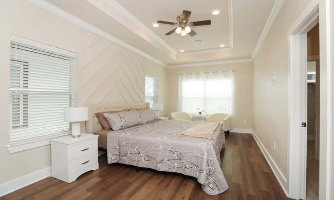 Building Photo - 3535 Mt Pleasant St