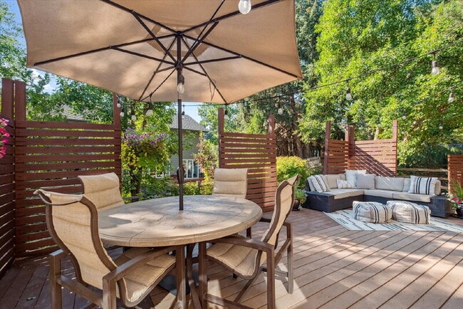 Building Photo - 8056 S Krameria Way