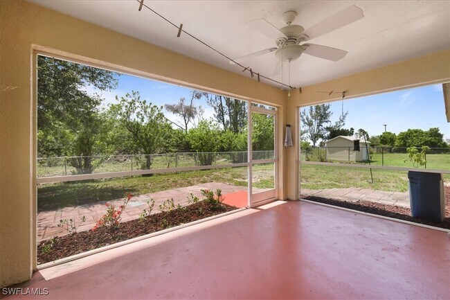 Building Photo - 1505 SW 22nd Pl