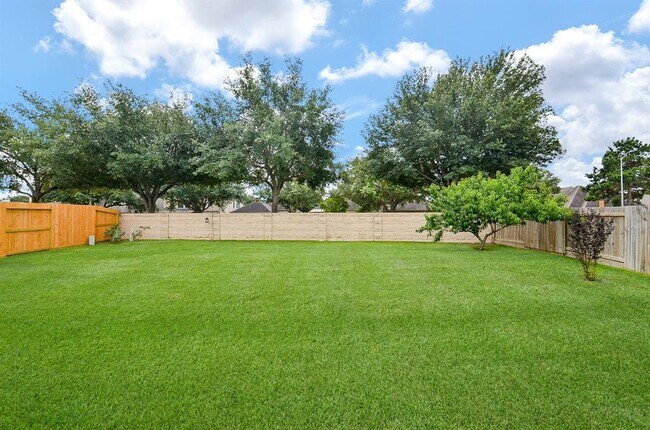 Building Photo - 25418 Lockspur Dr