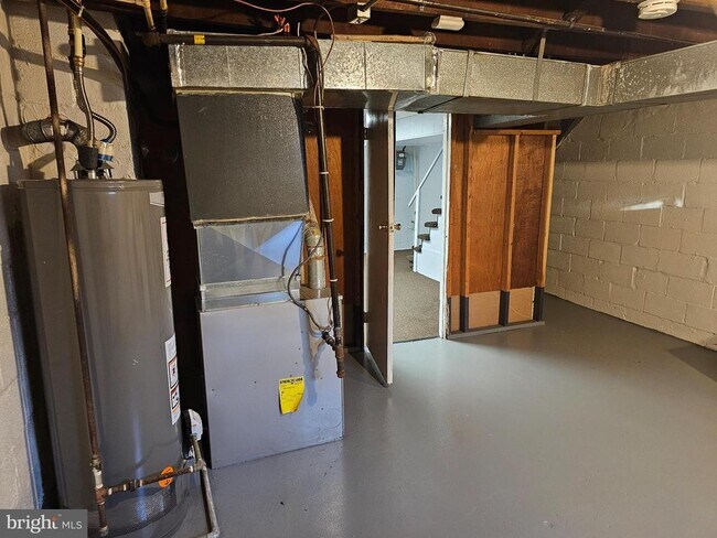 Building Photo - 3238 Westmont Ave