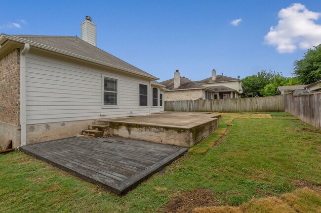 Building Photo - Spacious 3BR / 2BA Corner-Lot Home with Fenced Backyard & Garage