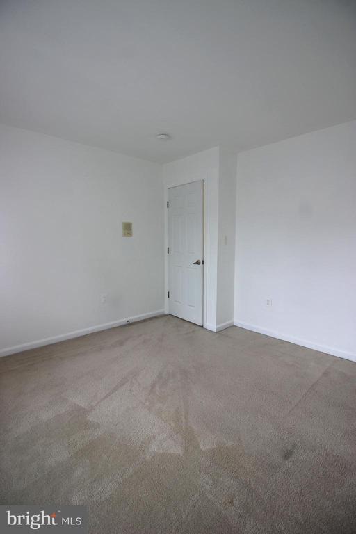 Building Photo - 9577 5th Pl