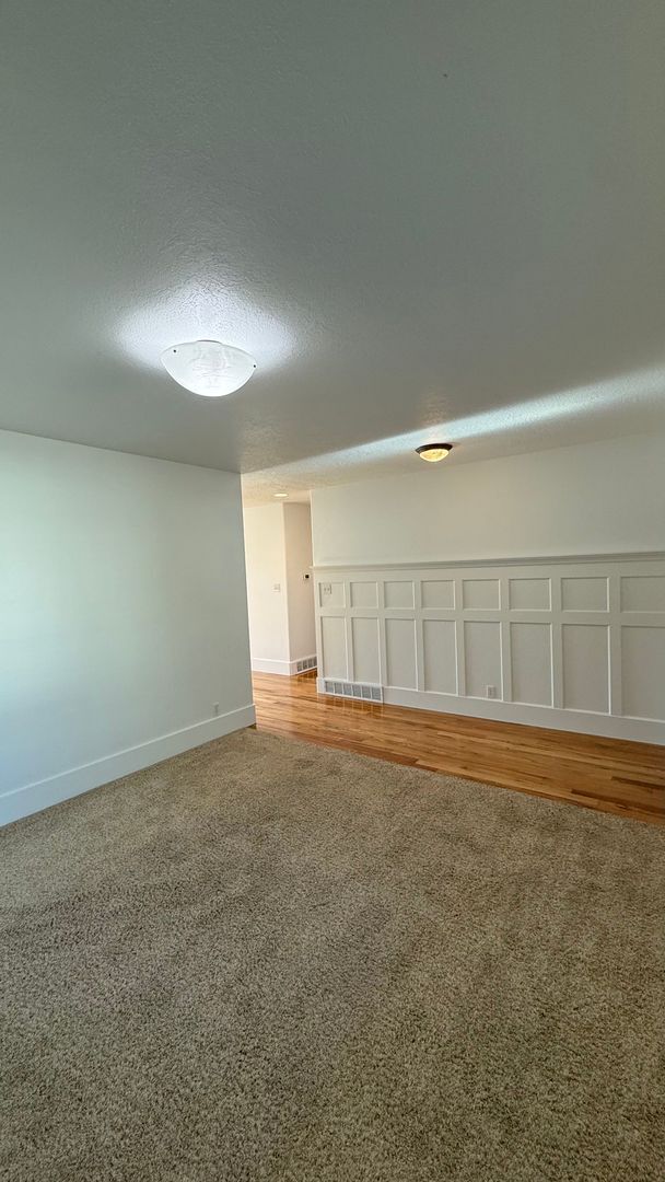Building Photo - Large Single Family Lehi Home available now!