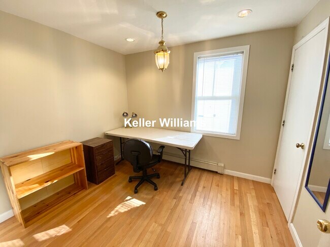 Building Photo - 1440 Tremont St