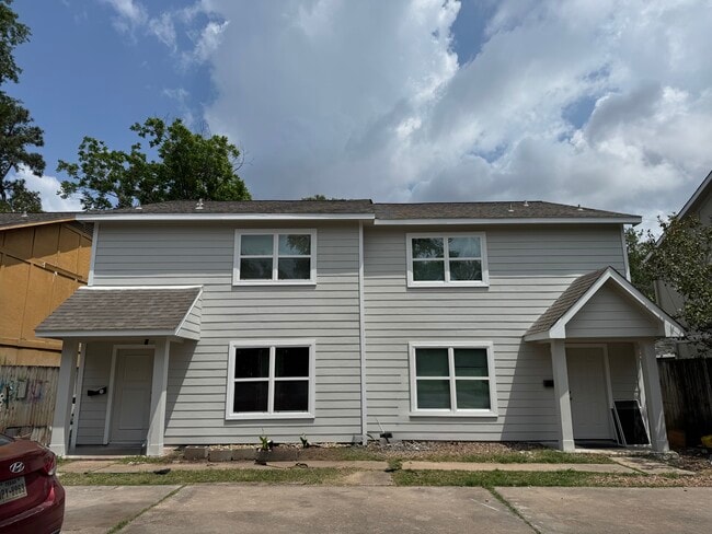 Building Photo - 9204 Campbell Rd