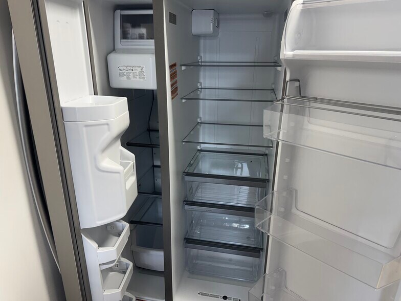 Building Photo - 2590 First St