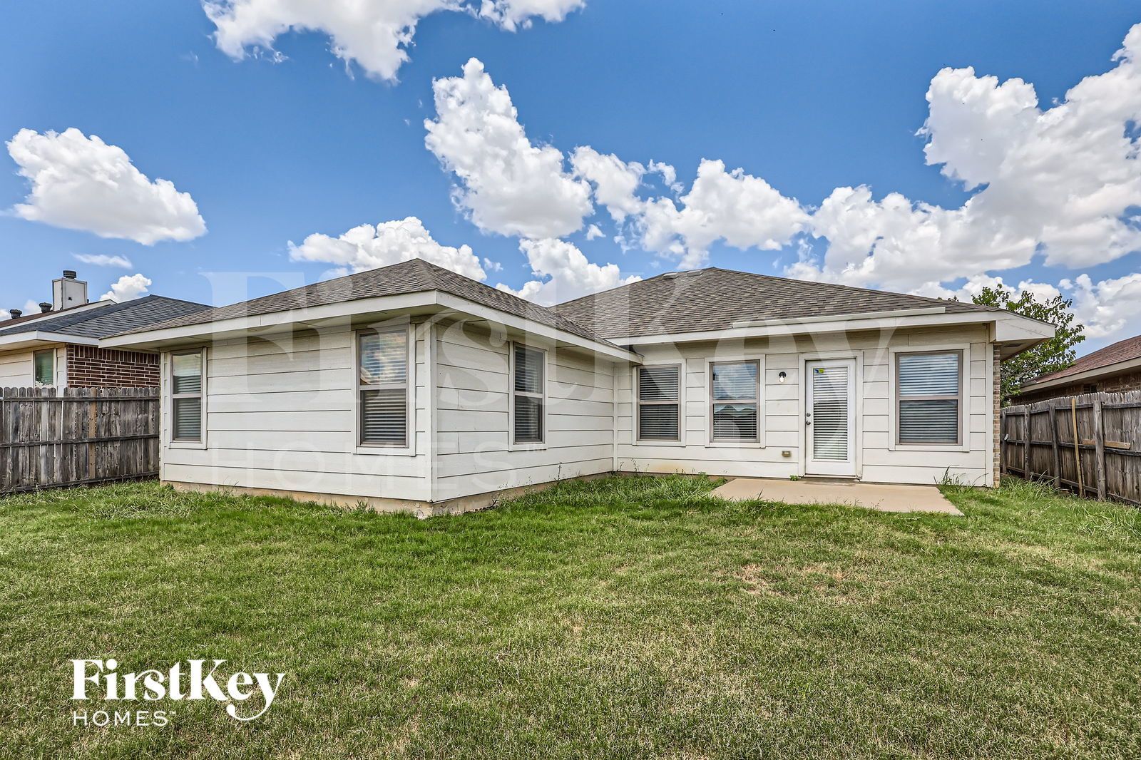 Building Photo - 3613 Cayman Dr