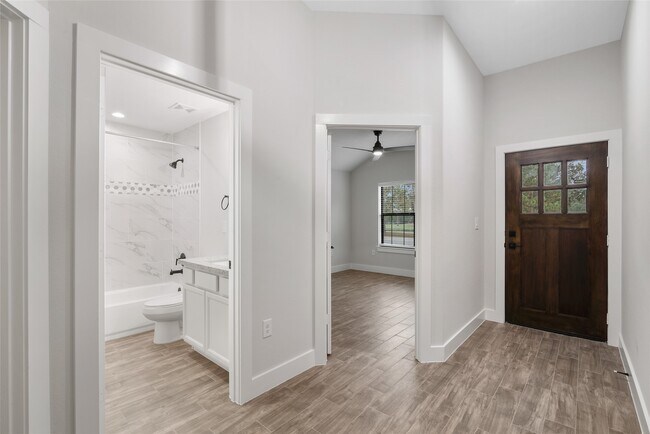 Building Photo - 13018 Walden Rd