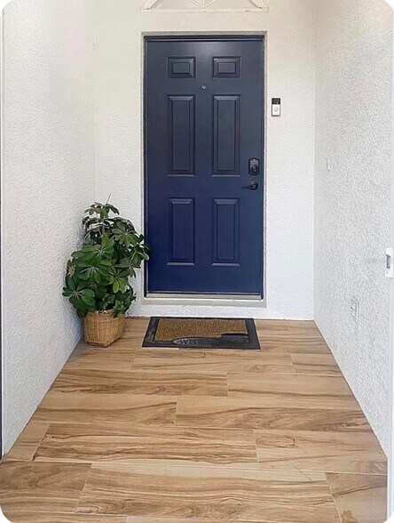 Building Photo - 5019 23rd St E