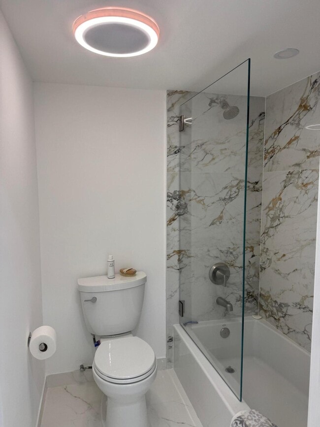 Building Photo - 20515 E Country Club Dr