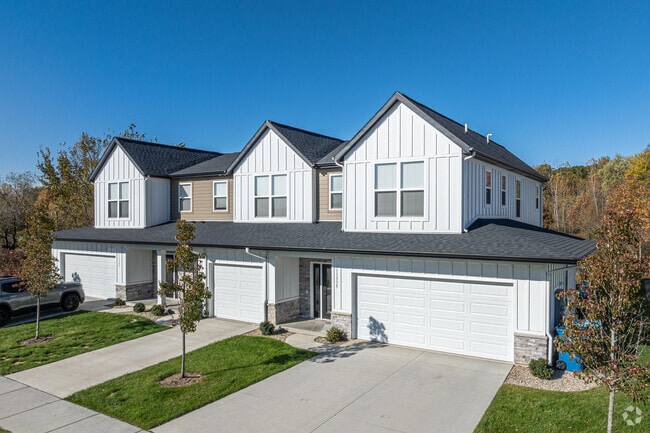 Building Photo - 11295 Sessions Dr NW