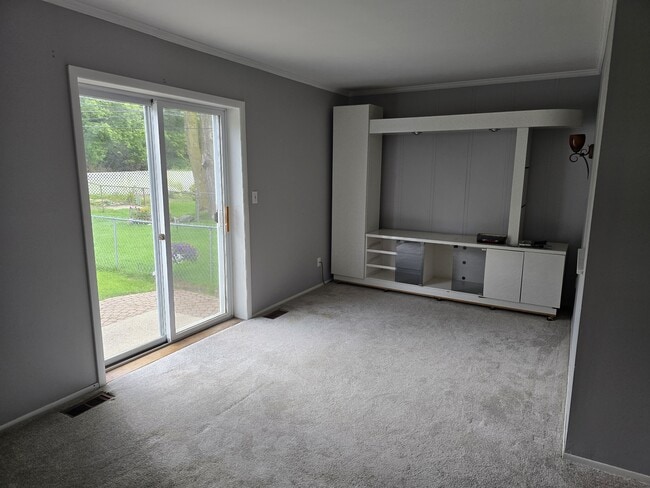 Building Photo - 128 S Christine Cir