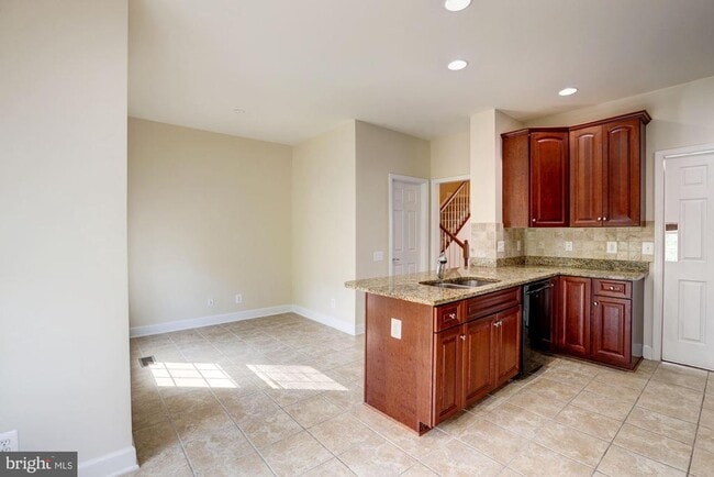 Building Photo - 14580 Crossfield Way