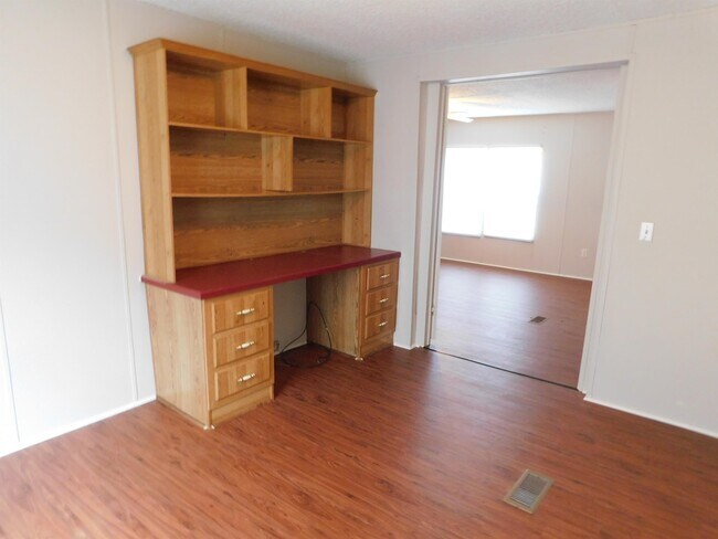 Building Photo - 482 Kelly Springs Rd