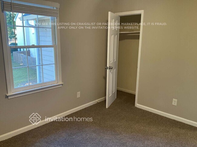 Building Photo - 5066 Stoney Point Ln