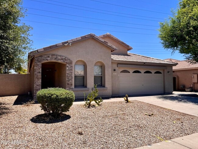 Building Photo - 1825 E Aloe Pl