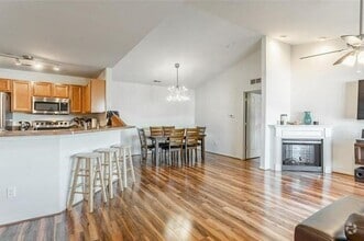 Building Photo - GORGEOUS COMMERCE TOWNSHIP 2 BED/2 BATH MO...