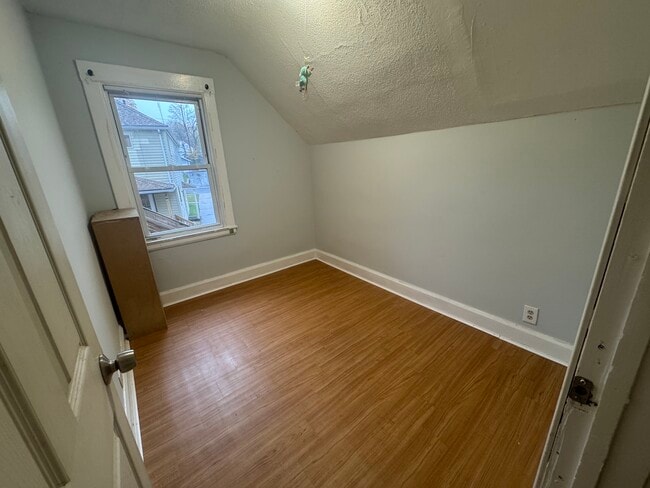 Building Photo - 6 Dudley St